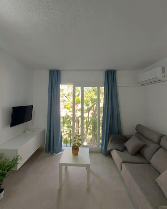 Nice Flat Close To The Centre Málaga Buitenkant foto